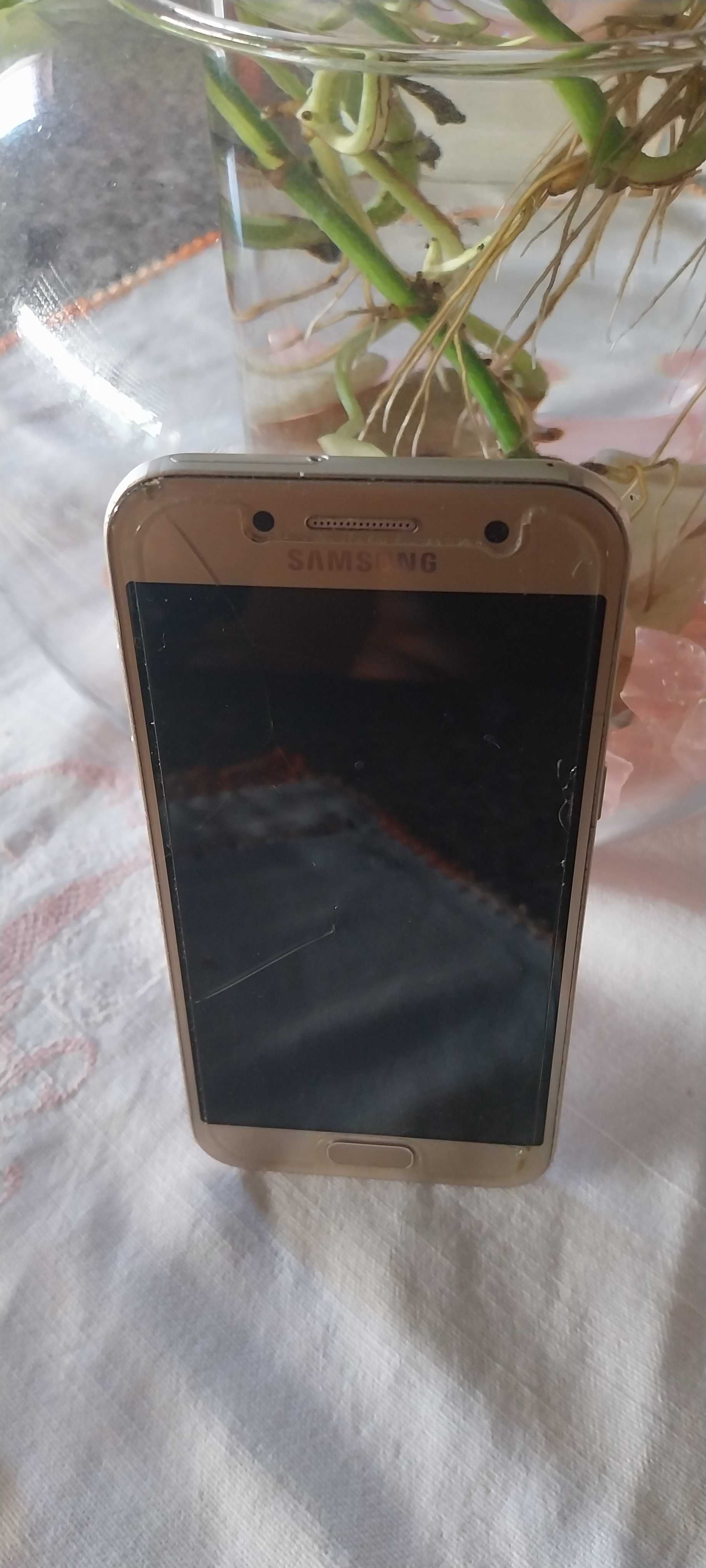 Samsung Galaxy A3 (SM-A300M) - Dual Sim gold