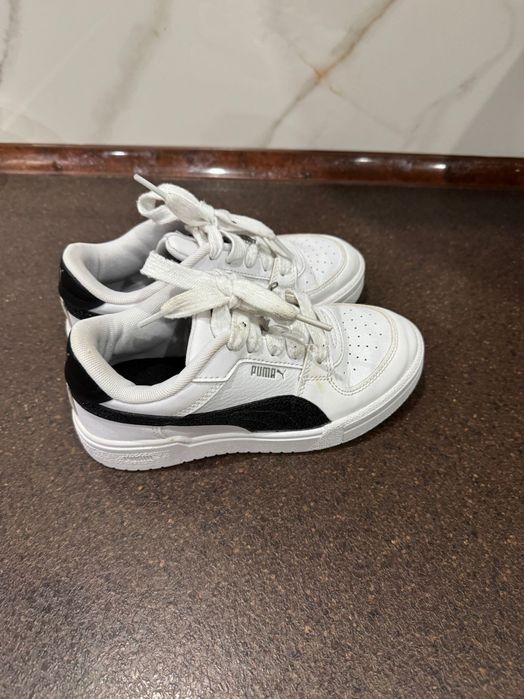 Кросівки для дівчинки