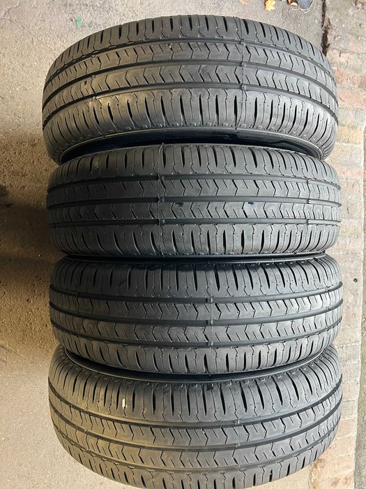 Komp. Opon Nexen 215/75R16 C Demo