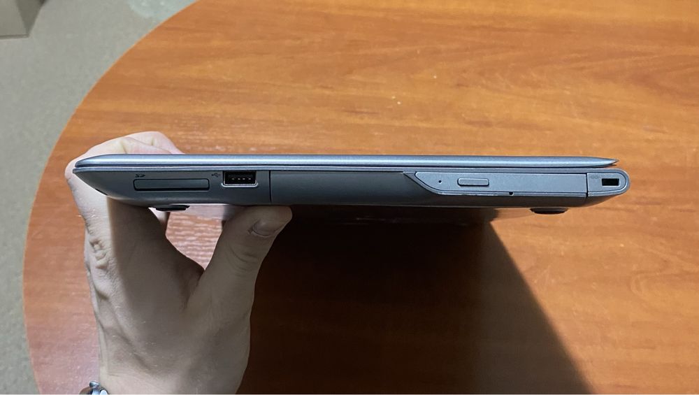 Ноутбук Samsung NP535U4C 14" 6GB RAM/1TB HDD! N2550
