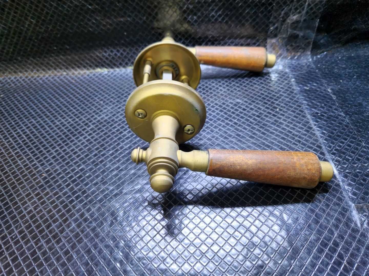 Klamka Art deco z mosiądzu i drewna