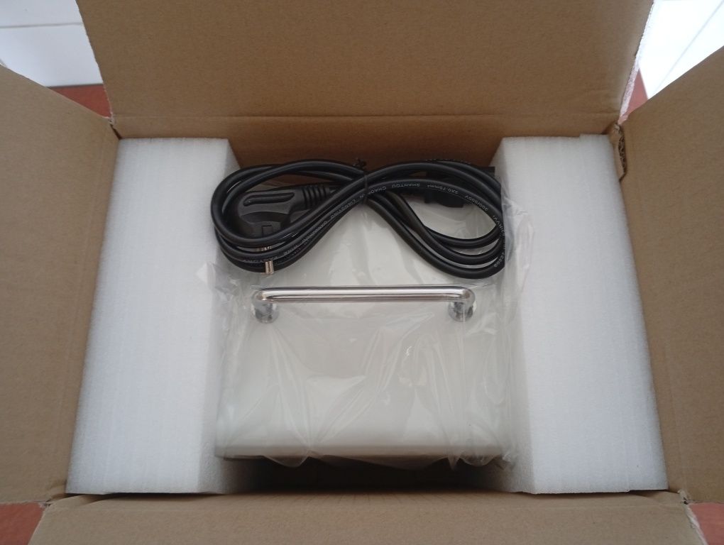 Ozonator / ozone sterilizing machine