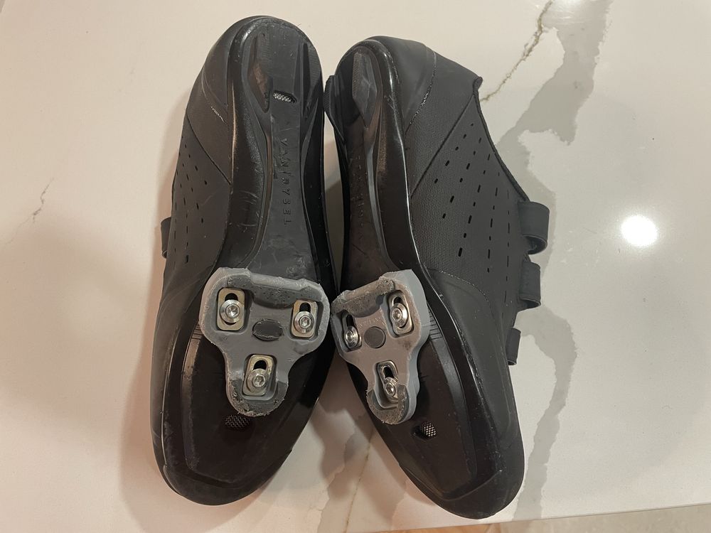 Sapatos ciclismo Van Rysel Road 100 preto