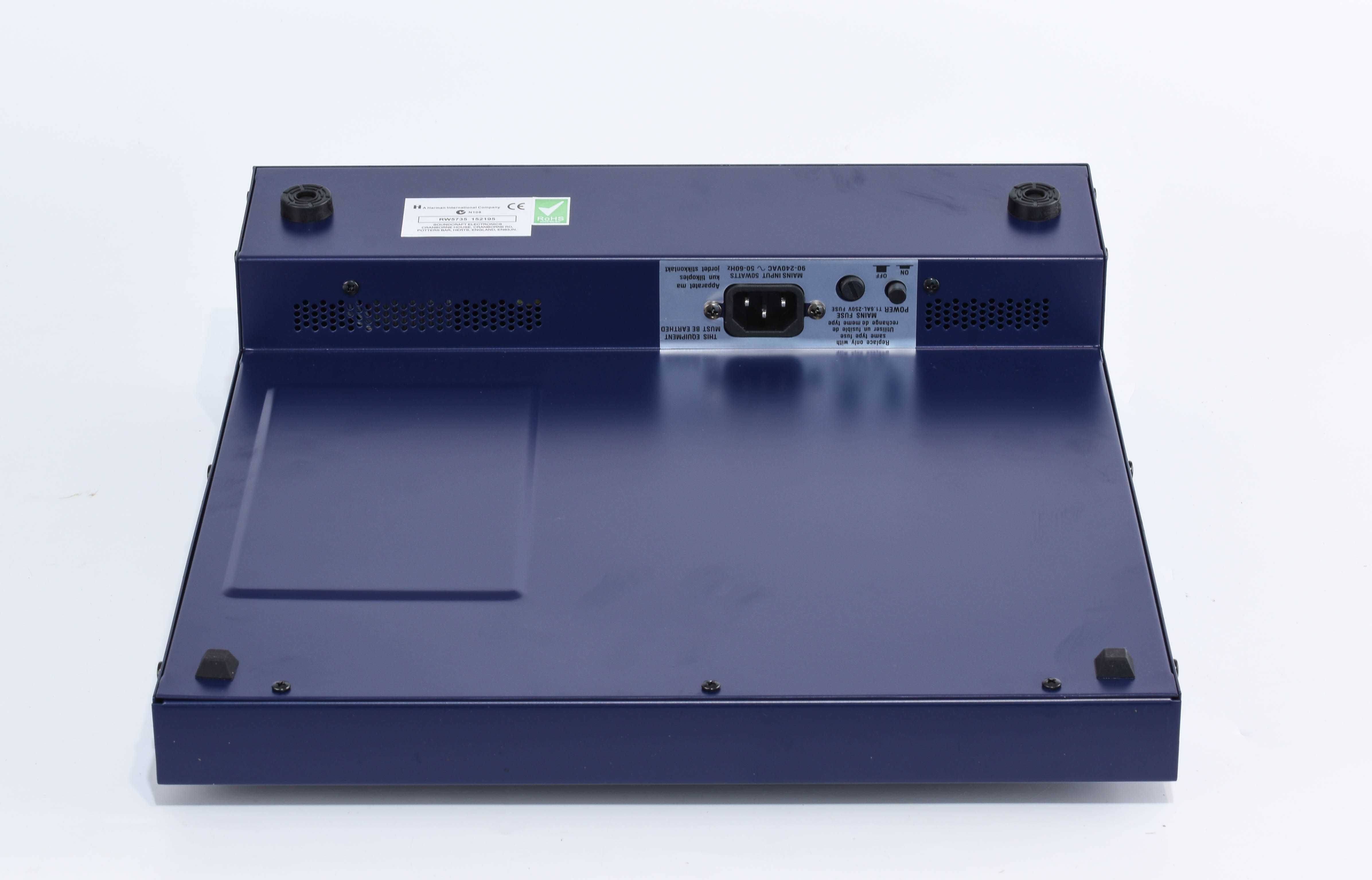 Пасивний мікшерний пульт з процесором ефектів Lexicon SOUNDCRAFT EFX8