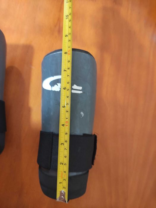 Caneleiras  de hóquei em fiba Jet