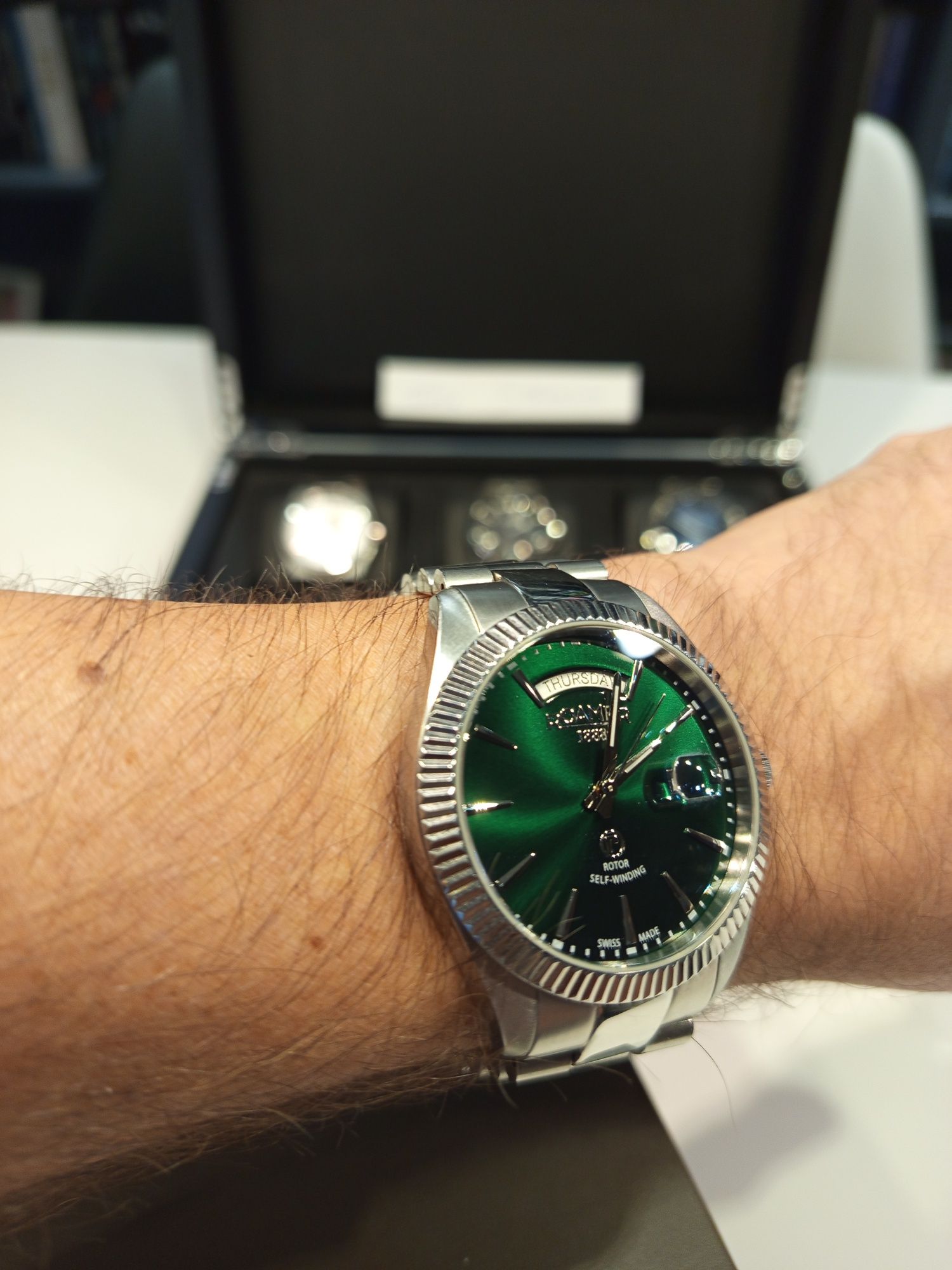 Zegarek Roamer Daydate Primeline