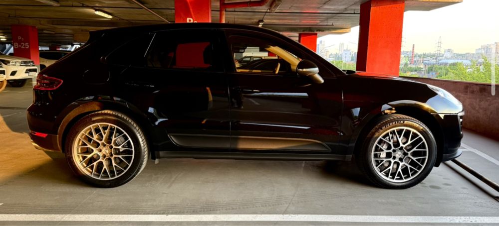 porshe macan 2015