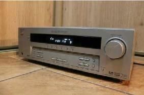 Amplituner Sony STR-De495