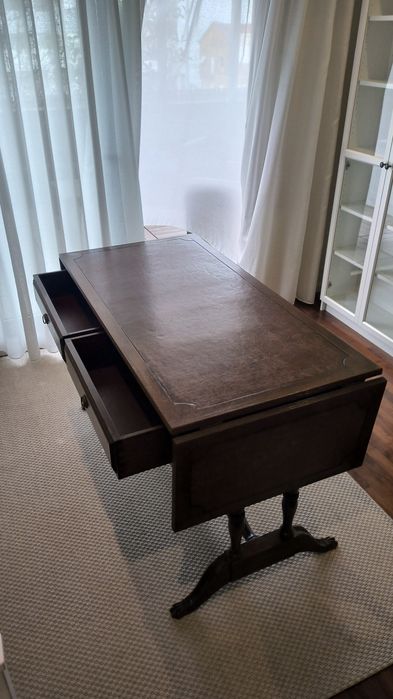 Secretaria em madeira e pele