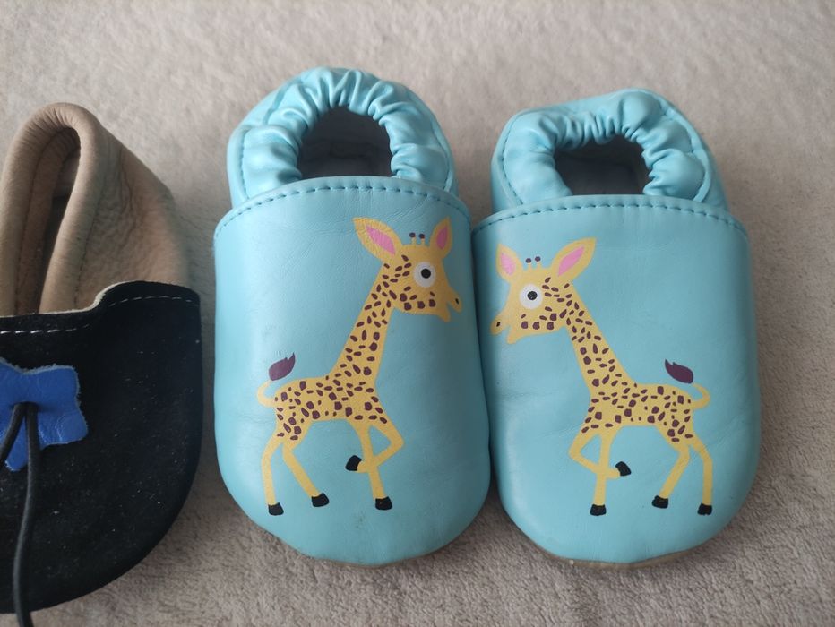 Дитячі тапочки, кеди, пінетки з м'якою підошвою