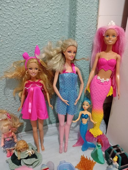 Lote Barbie Mattel e Acessórios Tudo 5,90€
Conjunto de bonecas Barbie