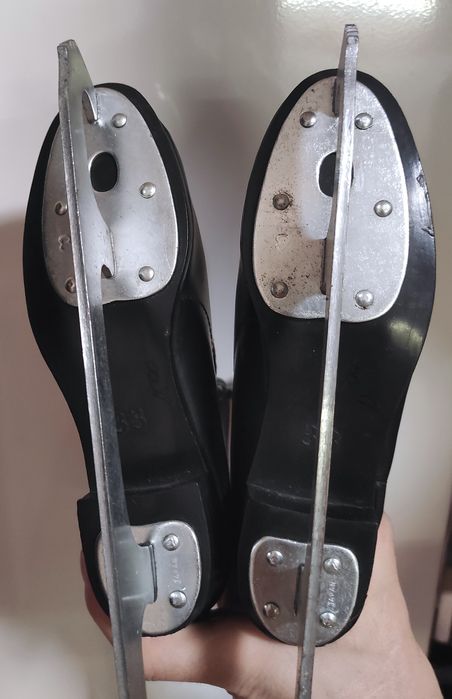 Ковзани дитячі 33р