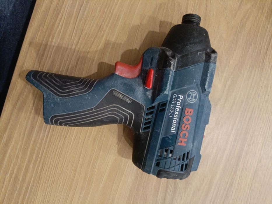 Zakrętarka udarowa akumulatorowa Bosch GDR 120-Li wkrętarka klucz