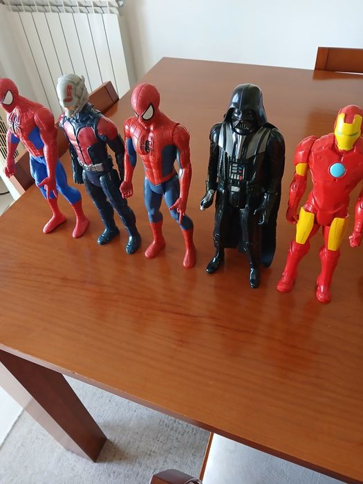 Bonecos de super herois