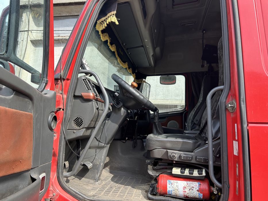 Самоскид Volvo FH 16
