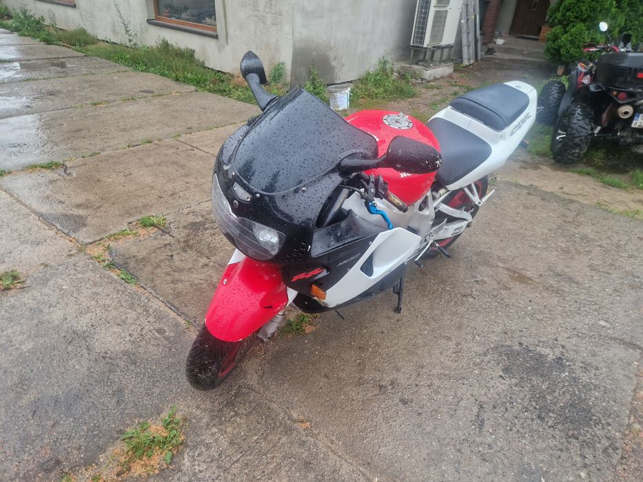 Honda cbr 919 sc33 zamiana