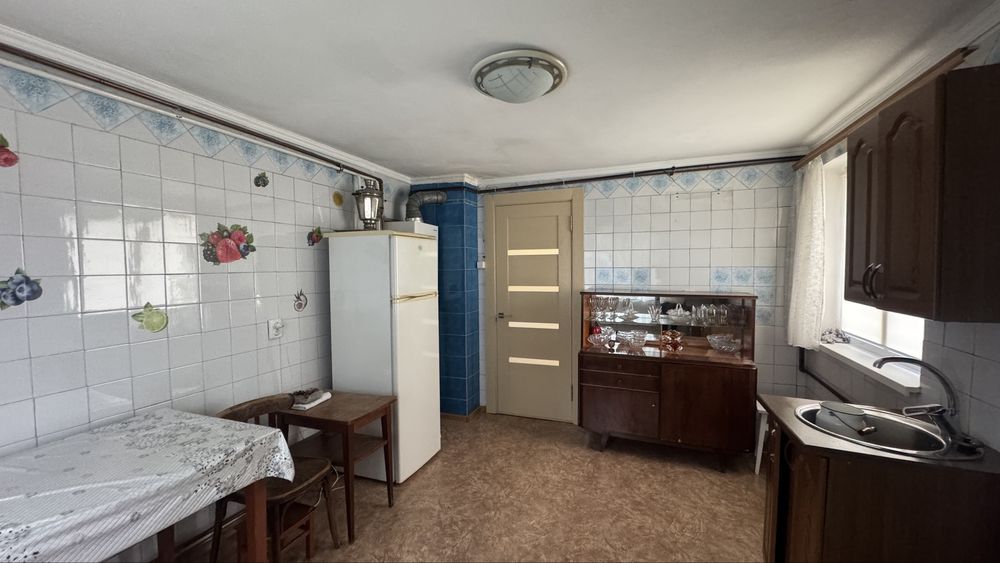 Оренда 1/2 будинку в Ірпені. 2кімнати, 7 соток