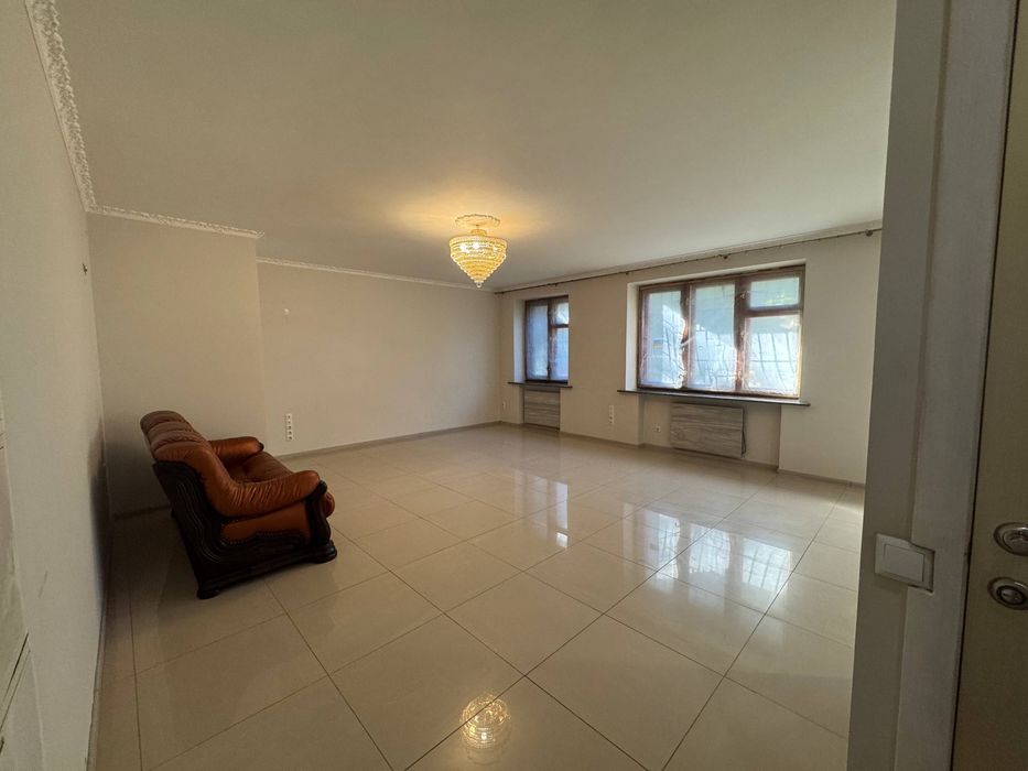 Оренда кв під офіс/шоурум/житло 40 м2 Київ,просп.Берестейський 15,КПІ