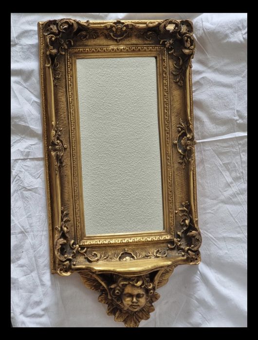 Espelho de parede antigo