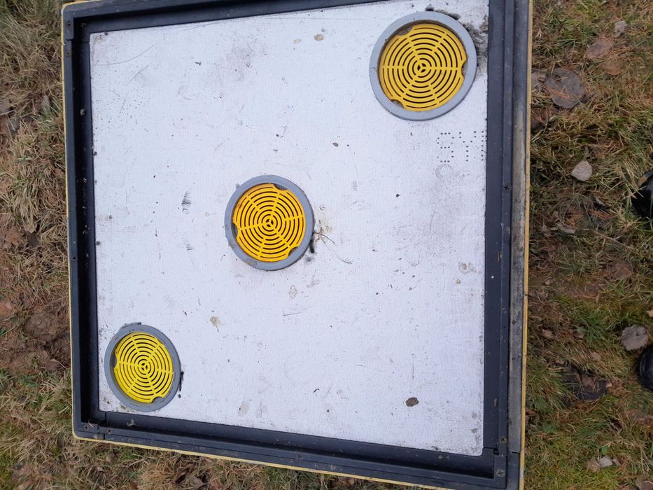 ul DADANT leżak stojak odkładowy styropianowy drewniany pokazowy