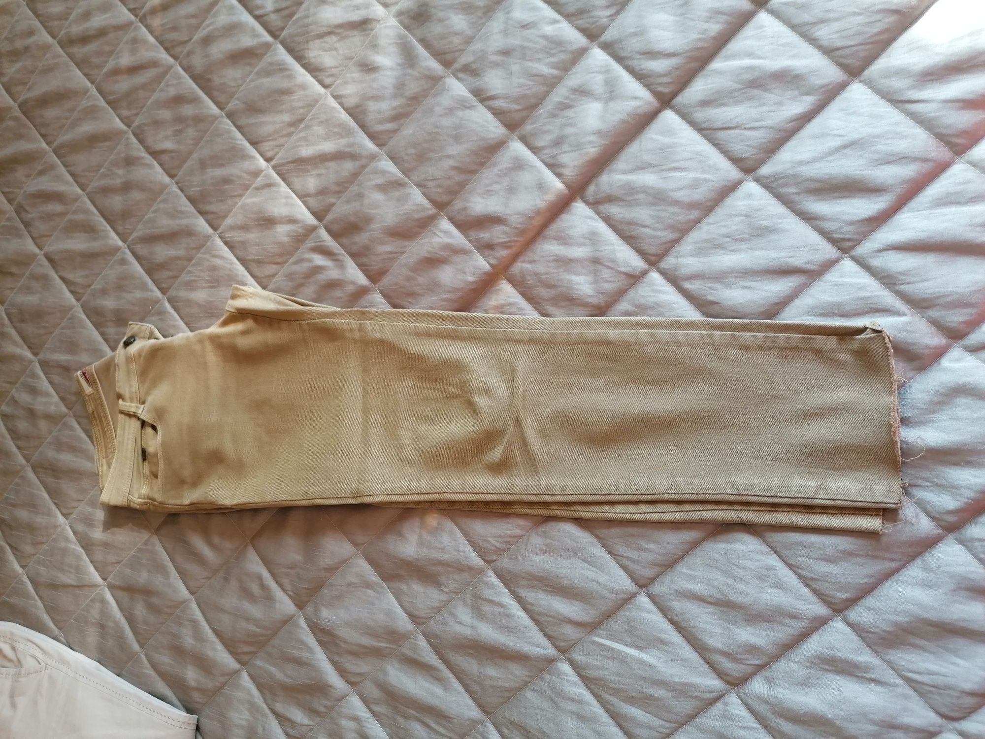 Calça Zara Tam. 36 cor Camel sarjinha