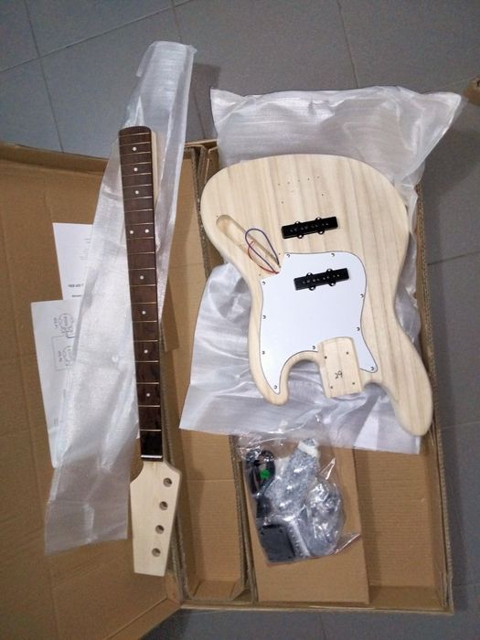 Baixo elétrico para construir (kit)