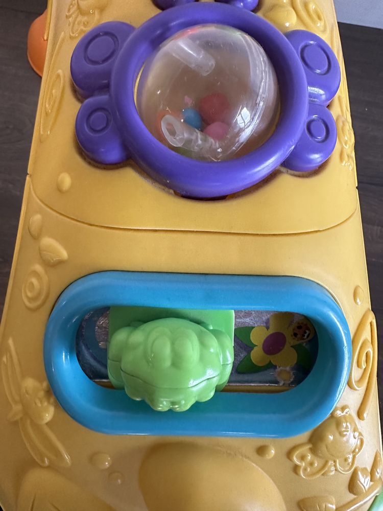 Stolik interaktywny Lew Fisher Price