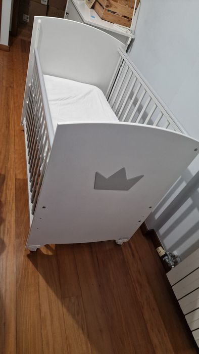 Cama zippy + colchao + rodas