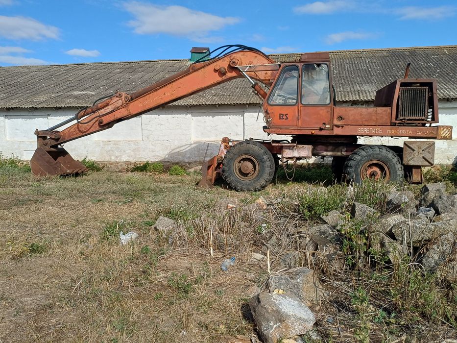 Ескаватор колісний ЕО2343