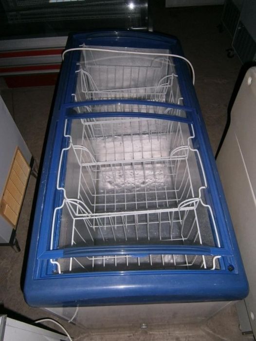 ларь-морозильный-200 300 400. литр. Витрины холодильные