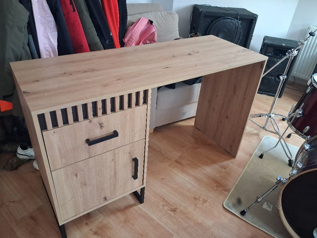 Nowe biurko 135×50