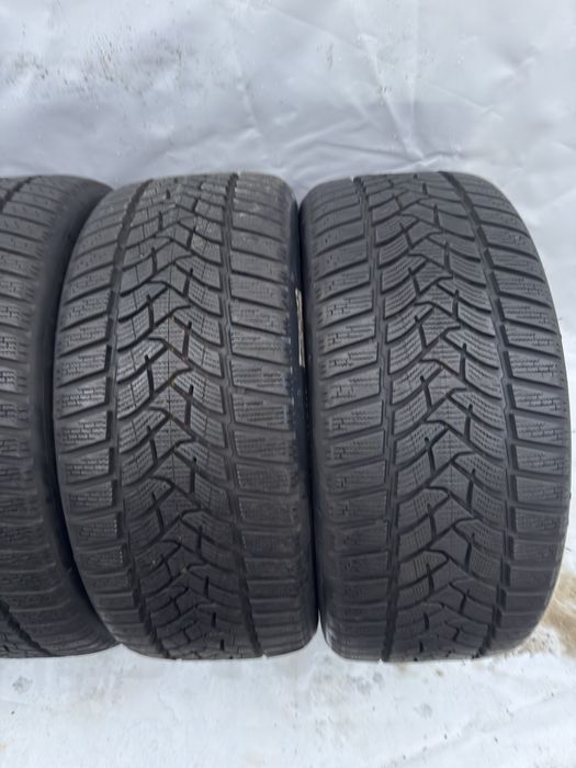 Колеса/резина/гума 225/45R17 Dunlop