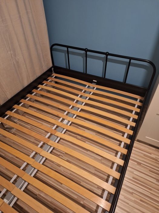 Łóżko metalowe Ikea Sagstua 140x200