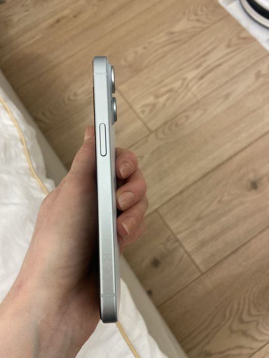 Iphone 15 niebieski 128 gb