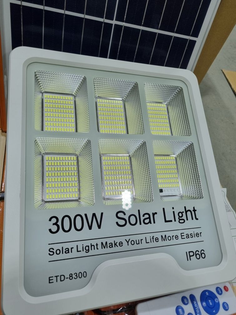 Lampa solarna VÖGLER GmBh 300W, sensor zmierzchu SMD