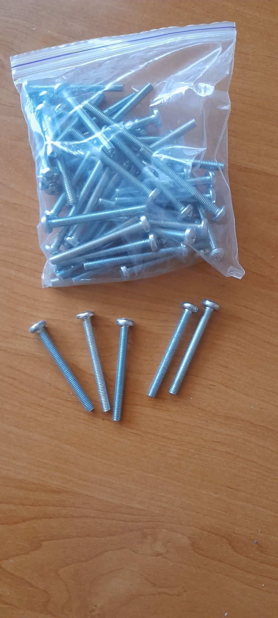 Гвинт  м6 × 60 .