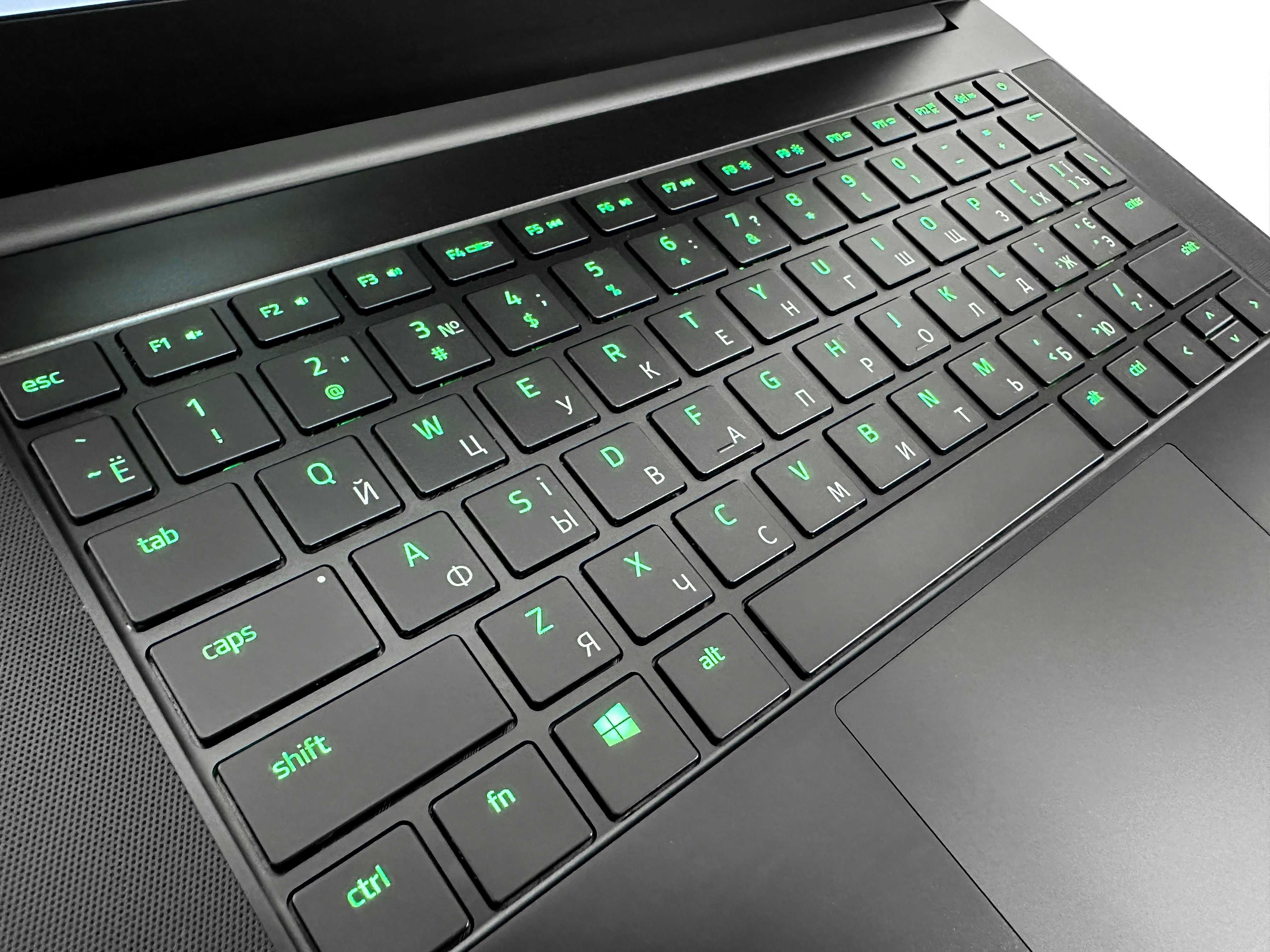 Ноутбук Razer Blade 14: Ryzen 9 5900HX/16ГБ/RTX 3070/SSD 1ТБ/14" QHD