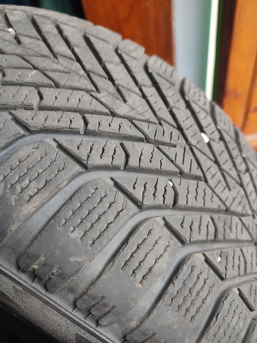 Шини PIRELLl cinturato 215/55 r17.
