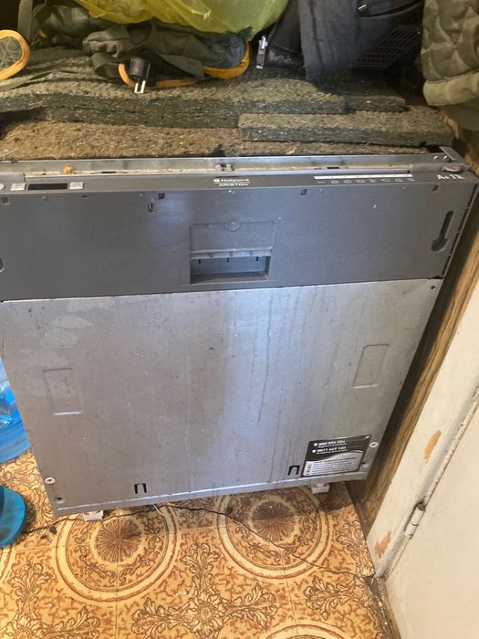 Посудомийка ariston hotpoint