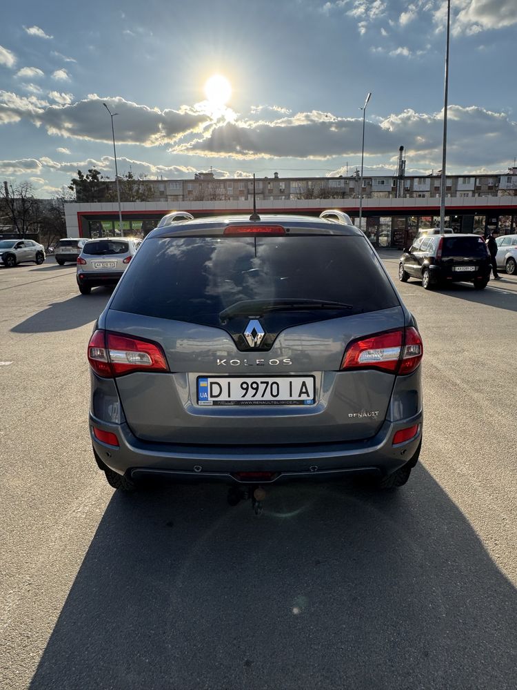 Продаю Рено Колеос
