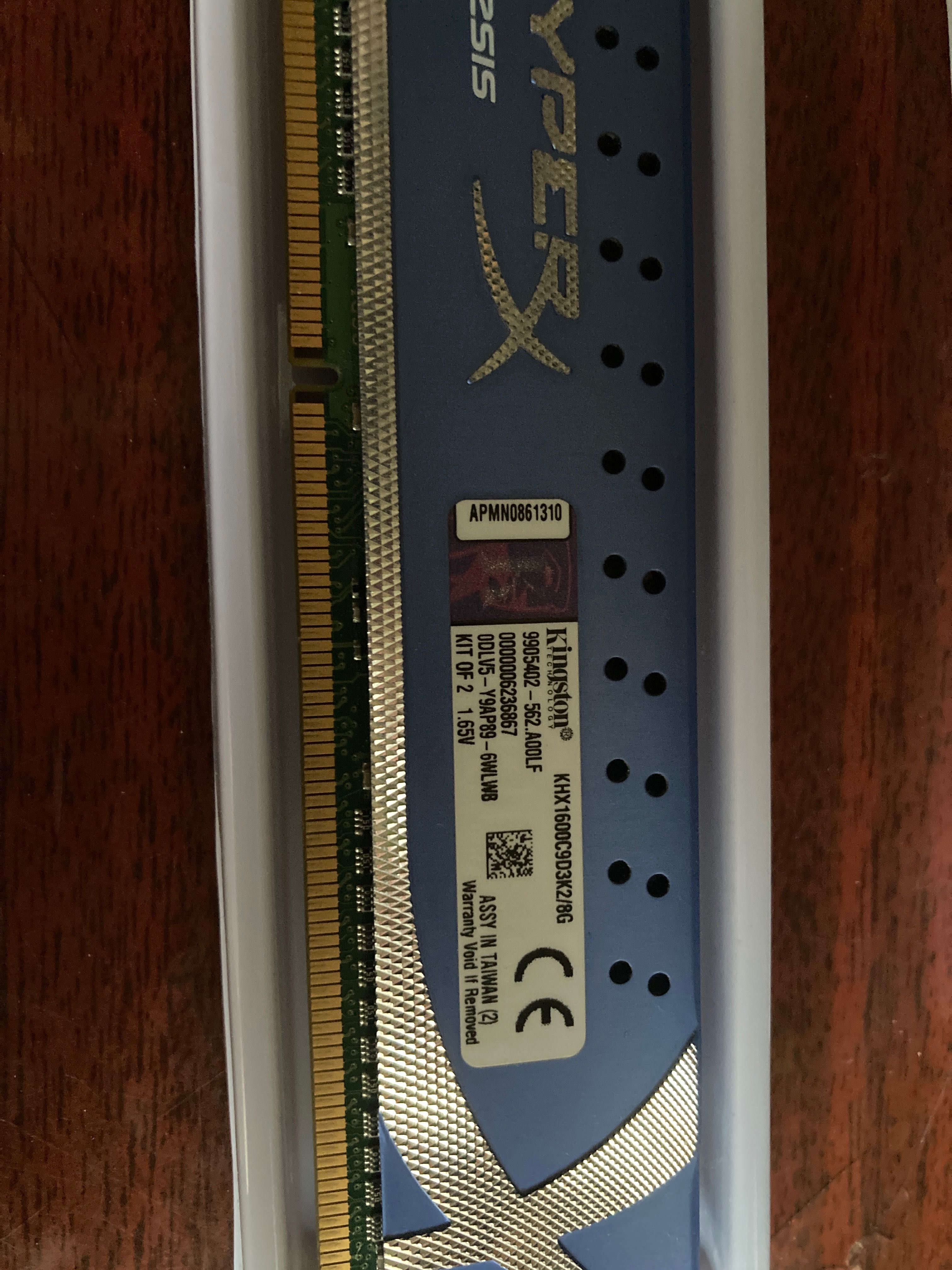 Оперативная память Kingston Fury HyperX 2*4 GB DDR3