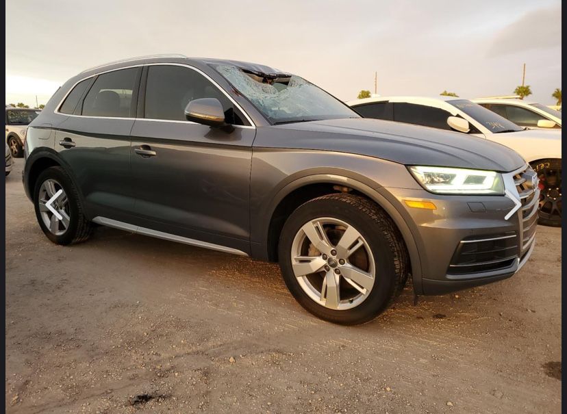 Бампер Audi Q5 80A FY задній в зборі Оригінал Разборка Ку5 80а