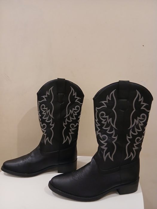 Ковбойські чоботи,Козаки, Мотоботи.44 розмір