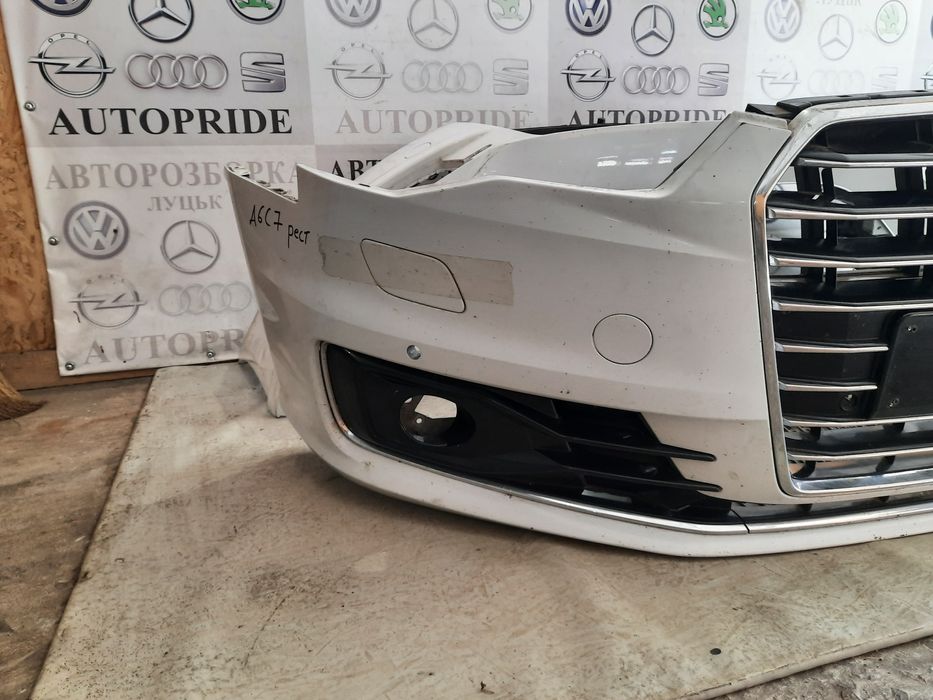 Бампер решітка Audi A6C7 бампер решетка Ауди А6С7