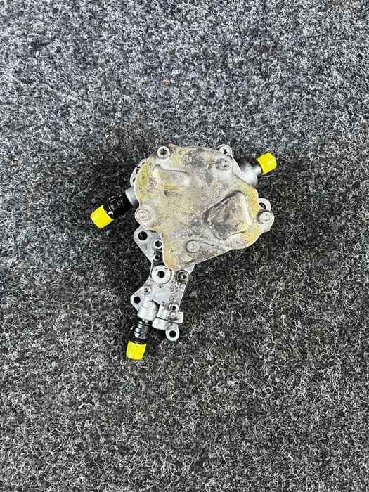 Pompa vacum paliwa 1,4tdi 1,9tdi 2,0tdi 038145209A