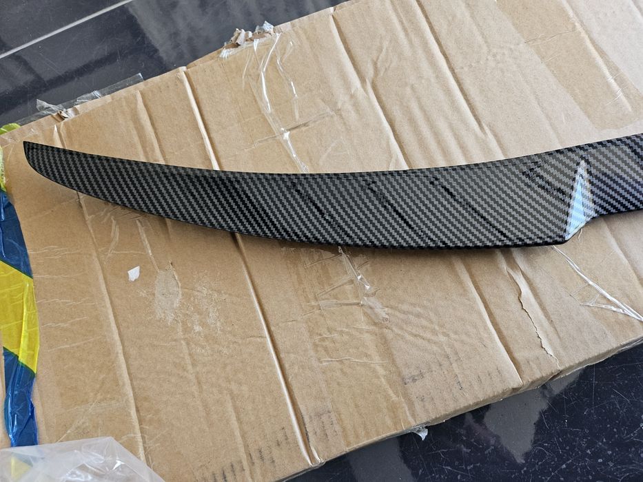 TESLA Y,3 Спойлер карбон тюнінг