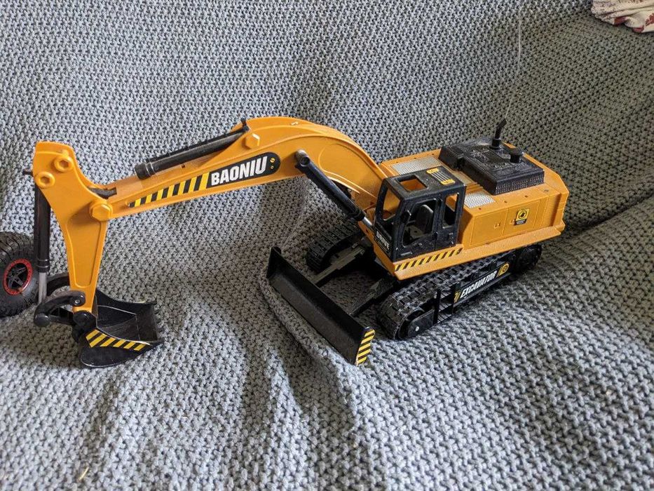 Машина на радіокеруванні off road, ексковатор, пульт ціна за весь лот