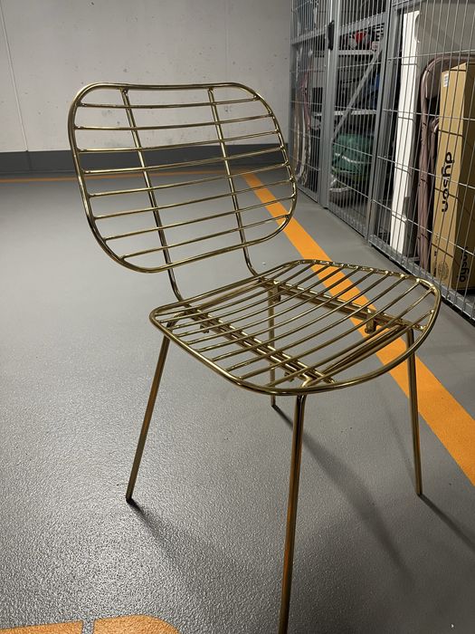 Krzesło metalowe złote