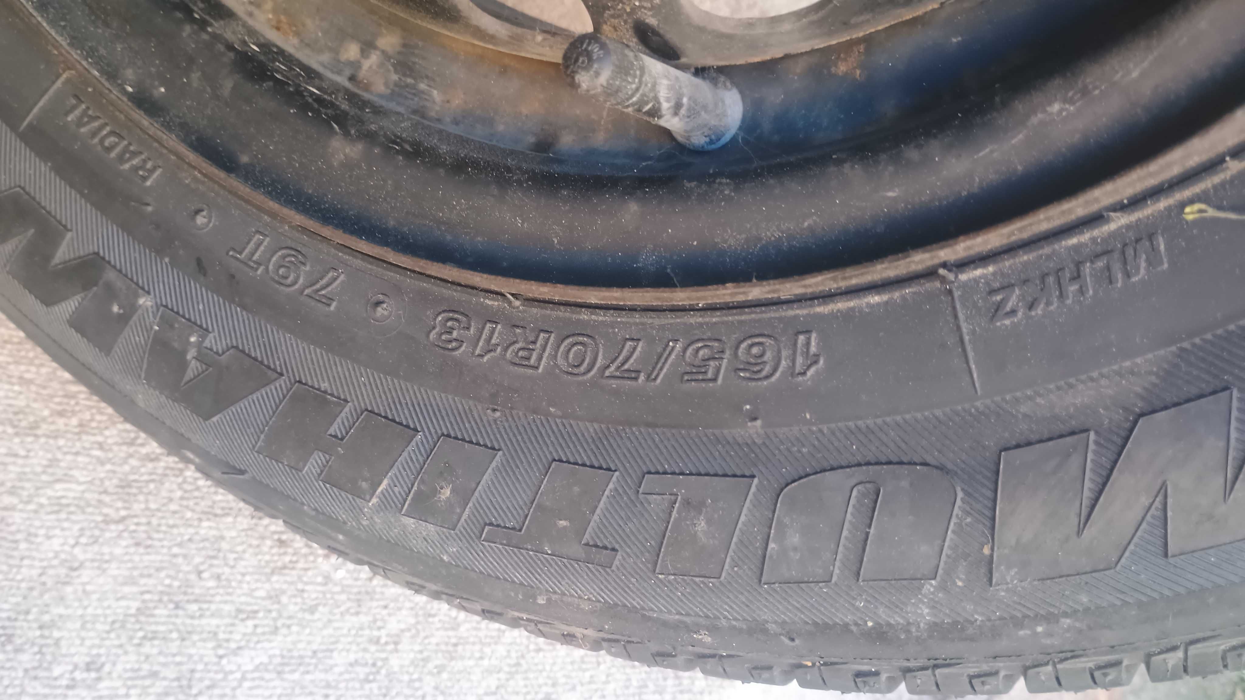 Opona z felga 165/70/13 et 49
