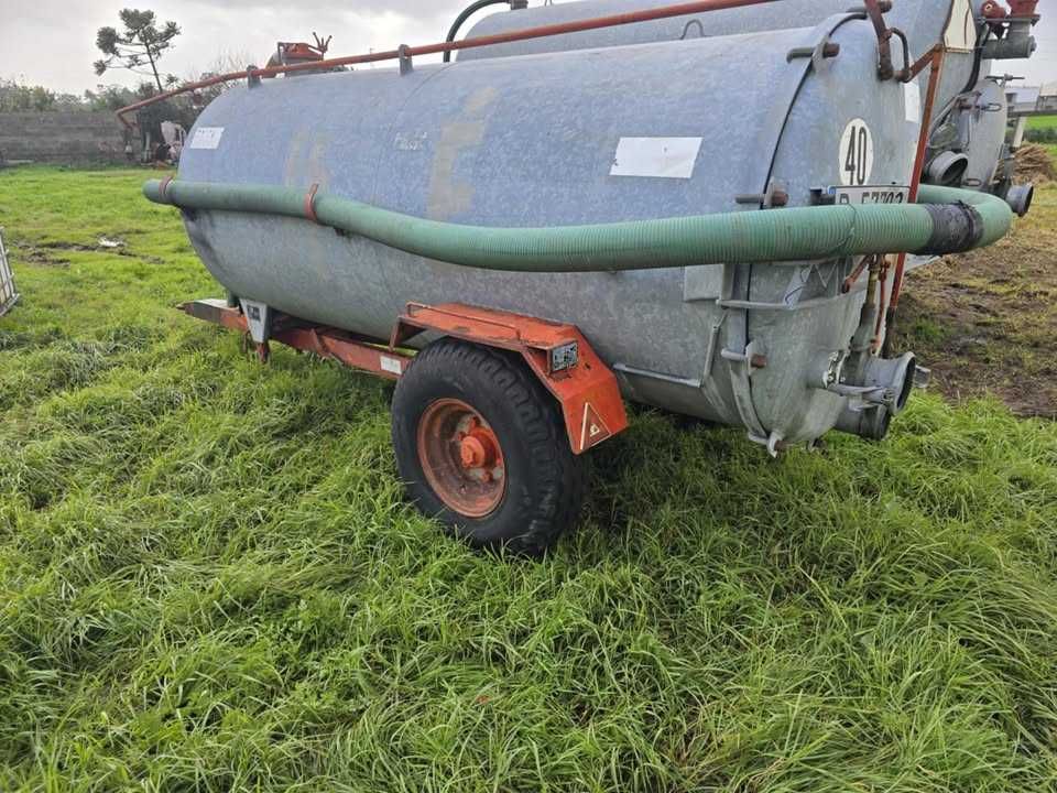 RaCisterna agricola 4000 litros usada - com documentos